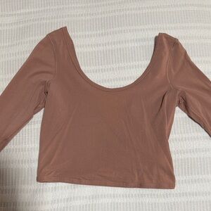 lululemon 🍋 Tan Long Sleeve Crop Top